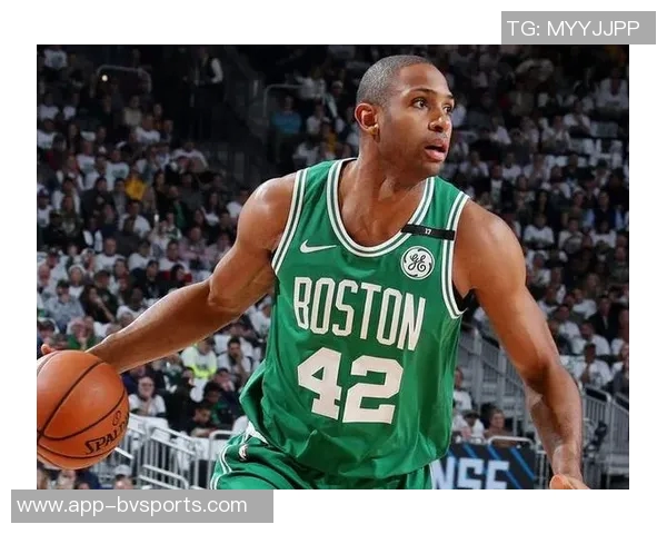 霍福德签署两年1200万美元合同含15交易保证金细节分析