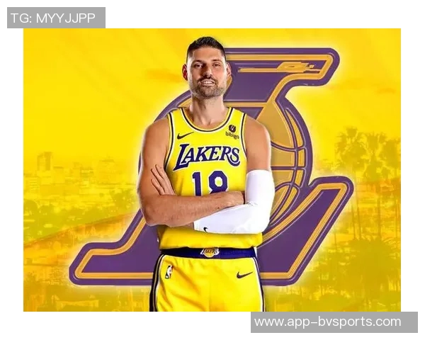 雷迪克称赞里夫斯范德比尔特科洛克和RJ戴维斯今日精彩表现引发关注 雷迪克称赞里夫斯范德比尔特科洛克和RJ戴维斯今日精彩表现引发关注