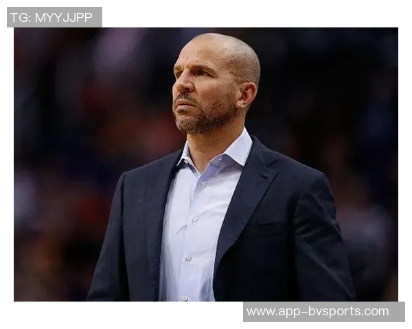 基德谈克里斯蒂状态良好并指出外线防守失误导致对手轻松得分