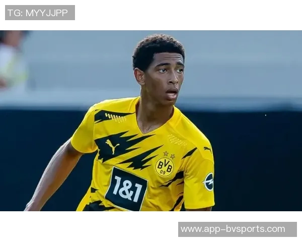 曼联欲引进多特中场贝林厄姆水晶宫也在争夺战中角逐 曼联欲引进多特中场贝林厄姆水晶宫也在争夺战中角逐