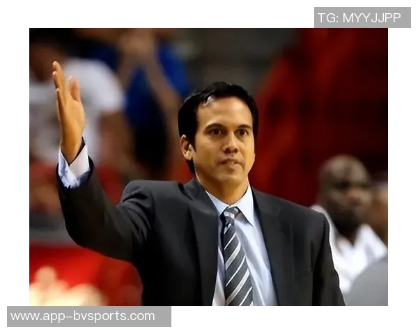 斯波担任美国男篮主教练任期延续至2028年将带队冲击国际赛事 斯波担任美国男篮主教练任期延续至2028年将带队冲击国际赛事