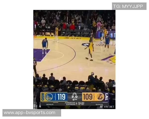 贾里德巴特勒对湖人狂砍35分7篮板9助攻引发多队关注的热议