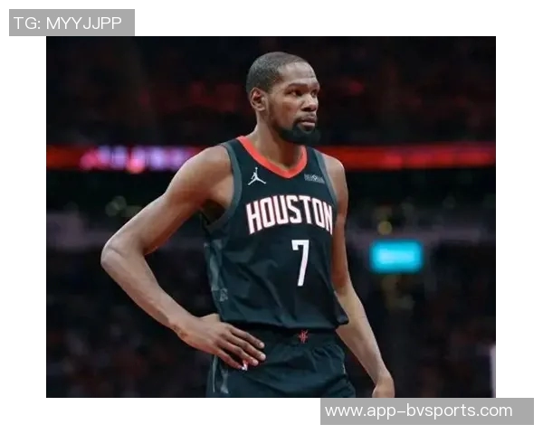 乌度卡称杜兰特状态依旧如昔认真对待比赛毫无下滑迹象 乌度卡称杜兰特状态依旧如昔认真对待比赛毫无下滑迹象