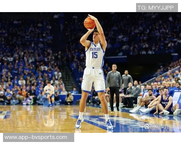 阿门称赞谢泼德的投篮选择中圈出手同样是明智之举