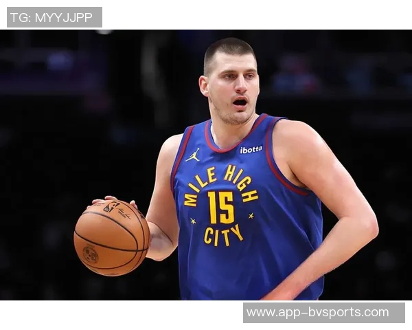 约基奇本赛季前31场比赛中已达16次三双超越威少16-17赛季的表现